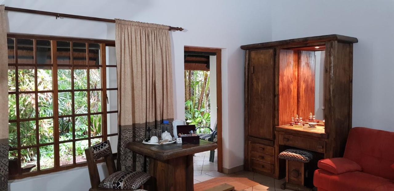 African Ambience Guest House Saint Lucia Estuary 외부 사진